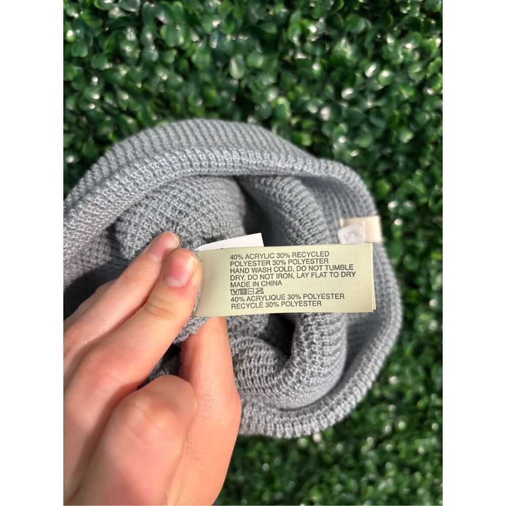 Vuori Gray Knit Beanie Hat - Picture 3 of 3